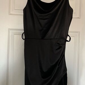 Elegant Black Sleeveless Dress
